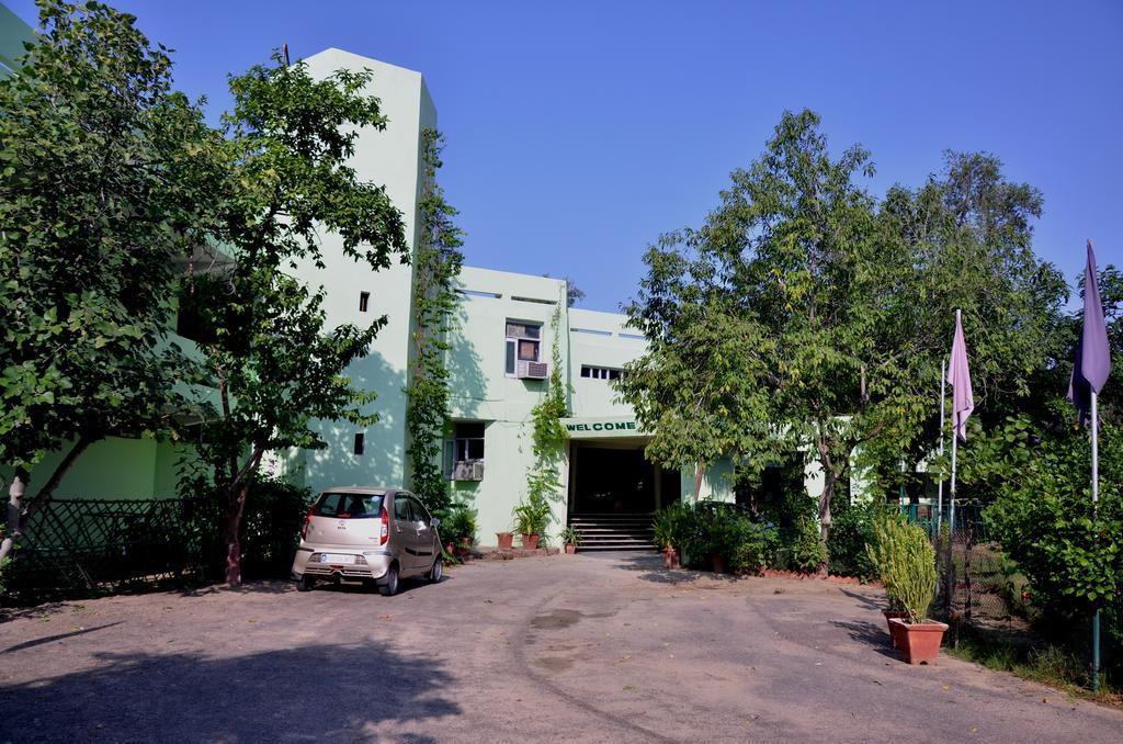 Hotel Bharatpur Ashok Exterior photo